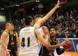 Jena Kirchheim 150220 0005